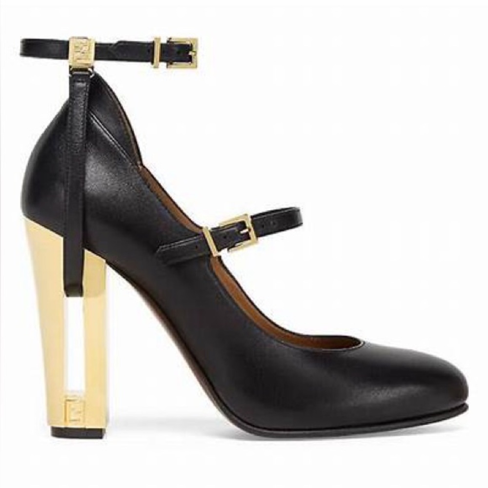 Elegant Fendi Vitello sexy pumps